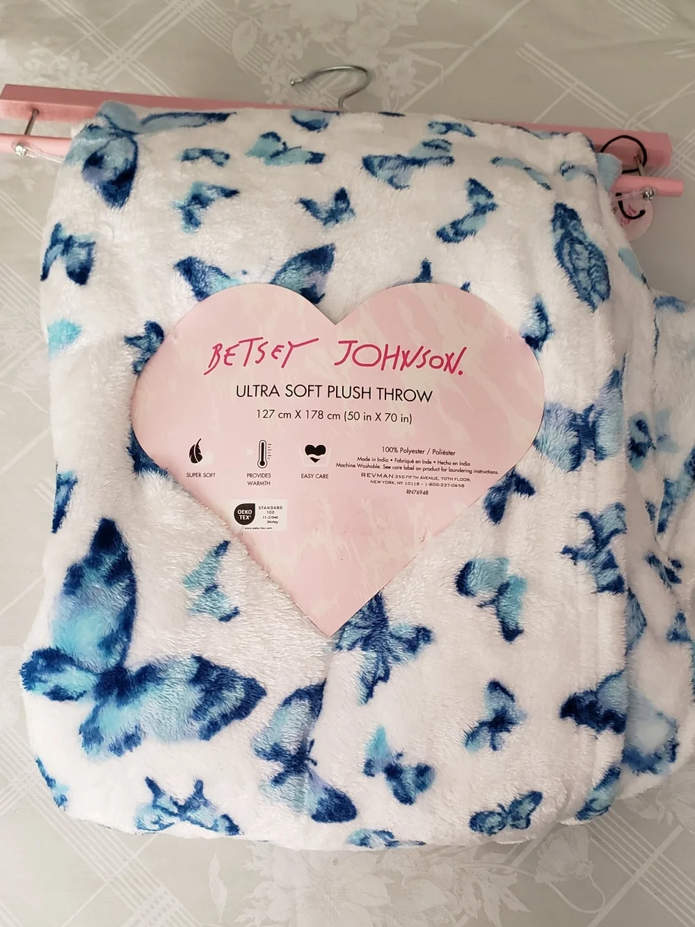 Betsey Johnson White & Blue Watercolor Butterfly 50 X 70 Plush Throw Blanket NWT